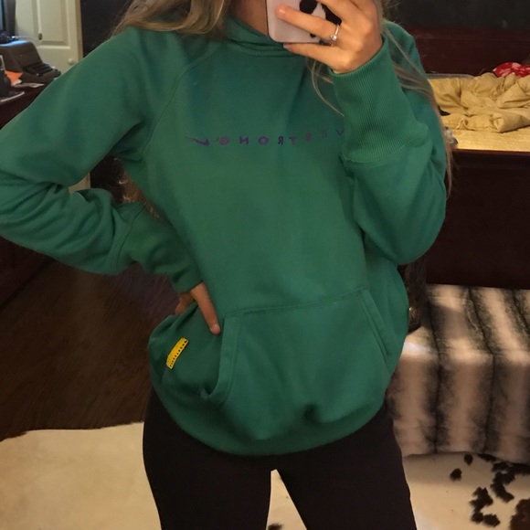 Nike Jackets & Blazers - Nike Sweatshirt